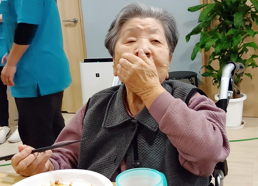 お好み焼きが熱かった入居者さま